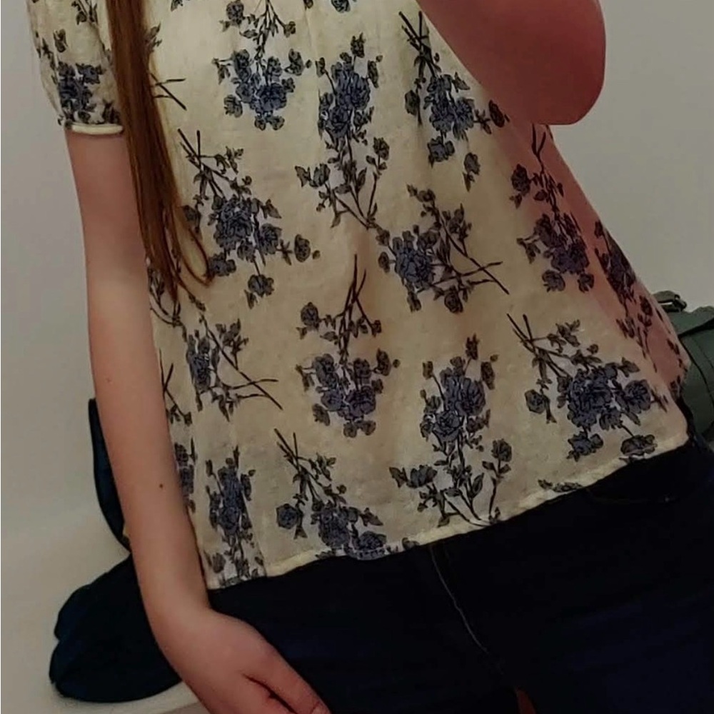 Floral Blue and White Women's Top